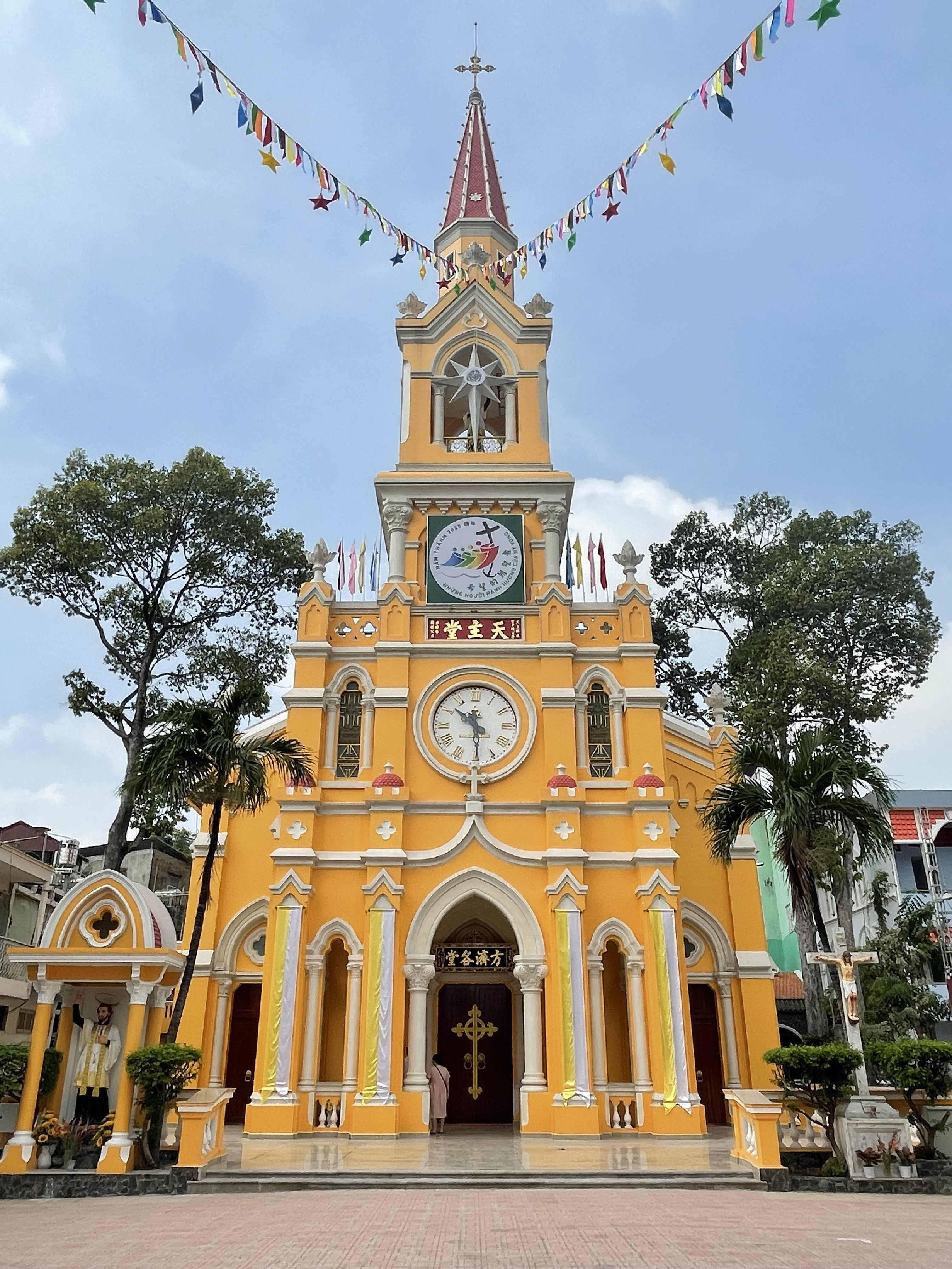 Trùng tu thánh đường Phanxicô Xaviê, chuyện chưa kể